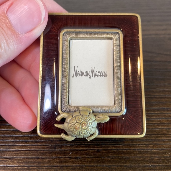 Vintage Neiman Marcus Mini Picture Frame with Turtle and Cordovan Enameled Frame - Picture 2 of 5